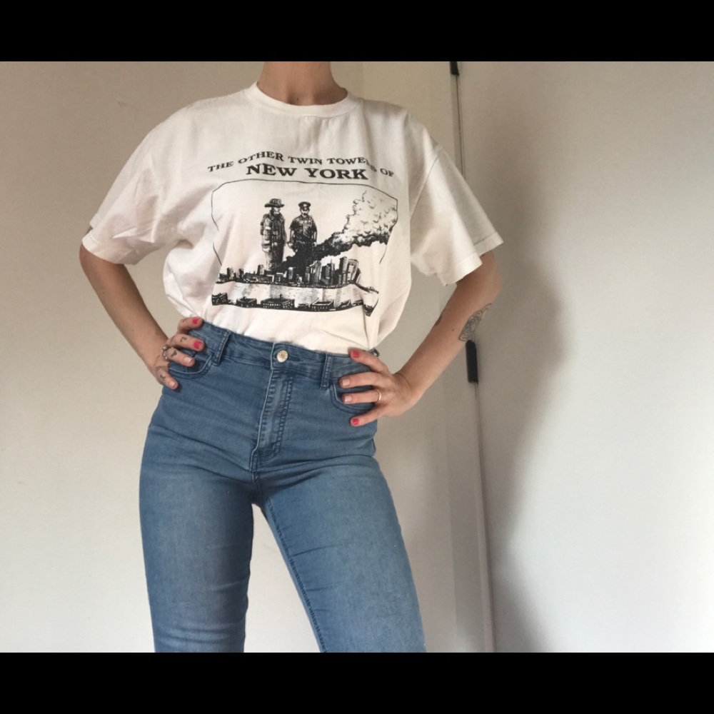 Vintage RARE Authentic 9/11 Firefighter/Police Tee - Picture 2 of 14